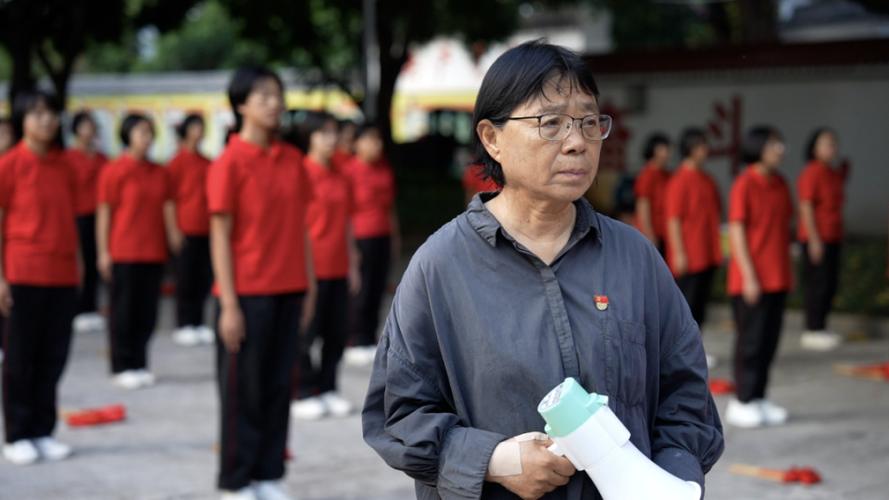 张桂梅将第15次送考,张桂梅连续11年送考从未缺席
